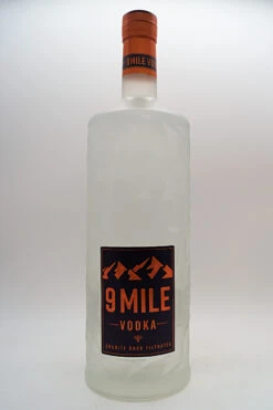 Titelseite 28 9 Mile - Vodka 3L