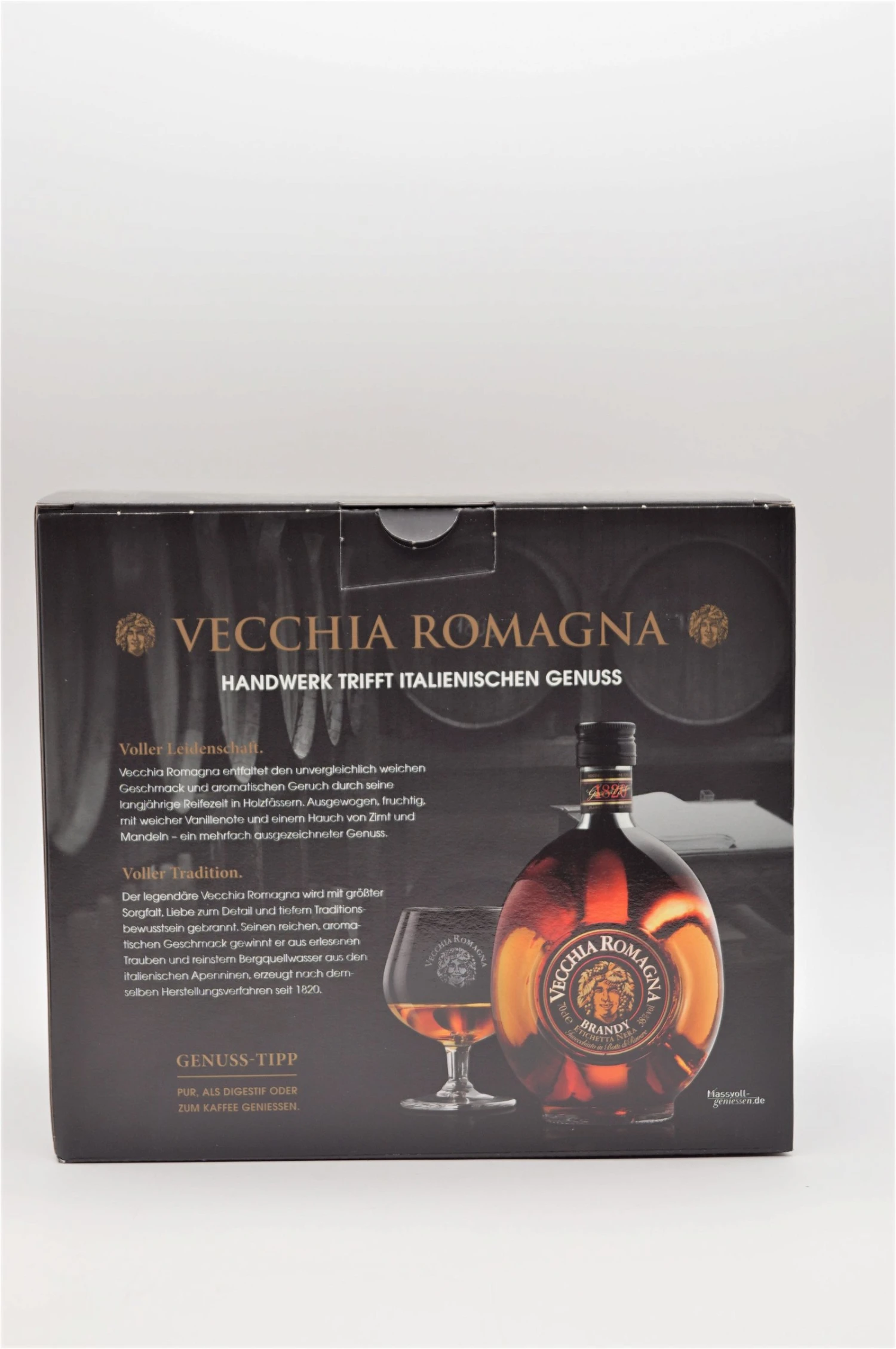 Vecchia Romagna - Brandy Etichetta Nera Inkl. Glas 4 Vecchia Romagna - Brandy Etichetta Nera Inkl. Glas – Bild 2