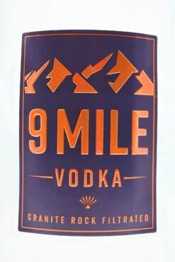 9 Mile - Vodka -Der Schnapsstodl Verkäufe dsc09023hpeovabx3srs9