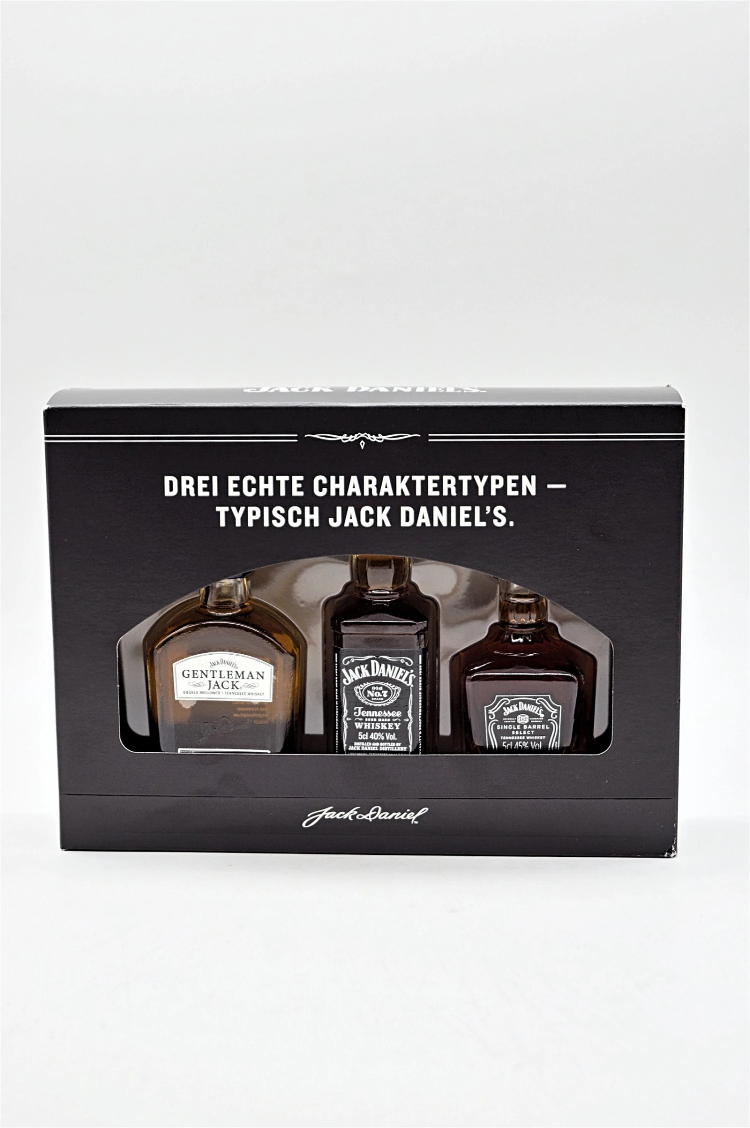 Jack Daniels - Tasting-Set "Drei Echte Charaktertypen" (3x0,05l) 3 Jack Daniels - Tasting-Set "Drei Echte Charaktertypen" (3x0,05l)